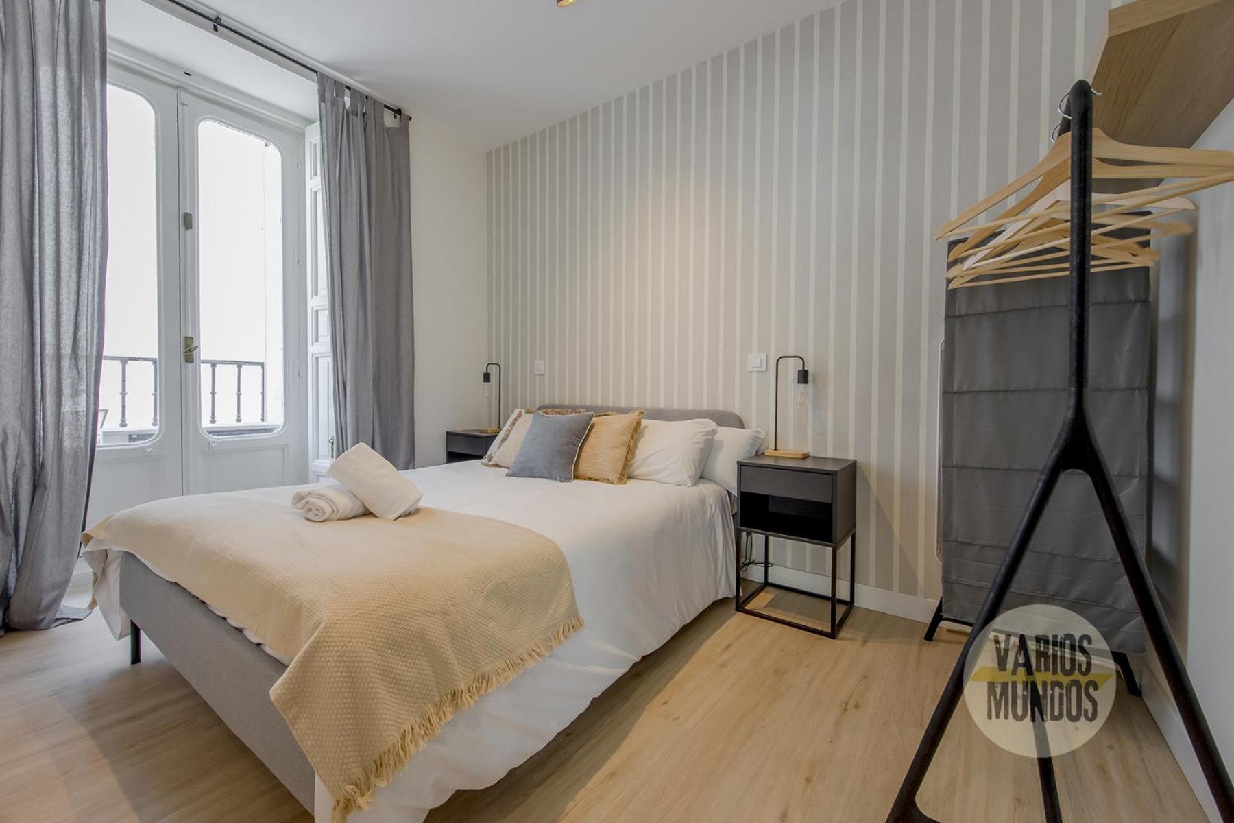 Spacious New Aparment Para 8Pax En La Plaza De Tirso E1 Madrid Bagian luar foto