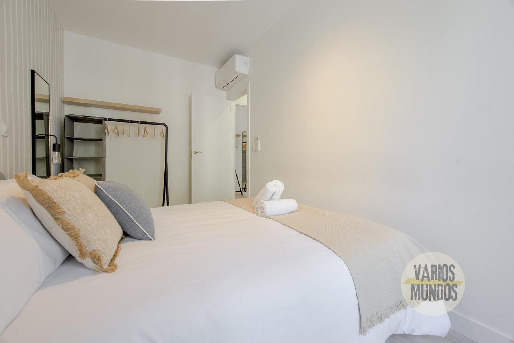 Spacious New Aparment Para 8Pax En La Plaza De Tirso E1 Madrid Bagian luar foto